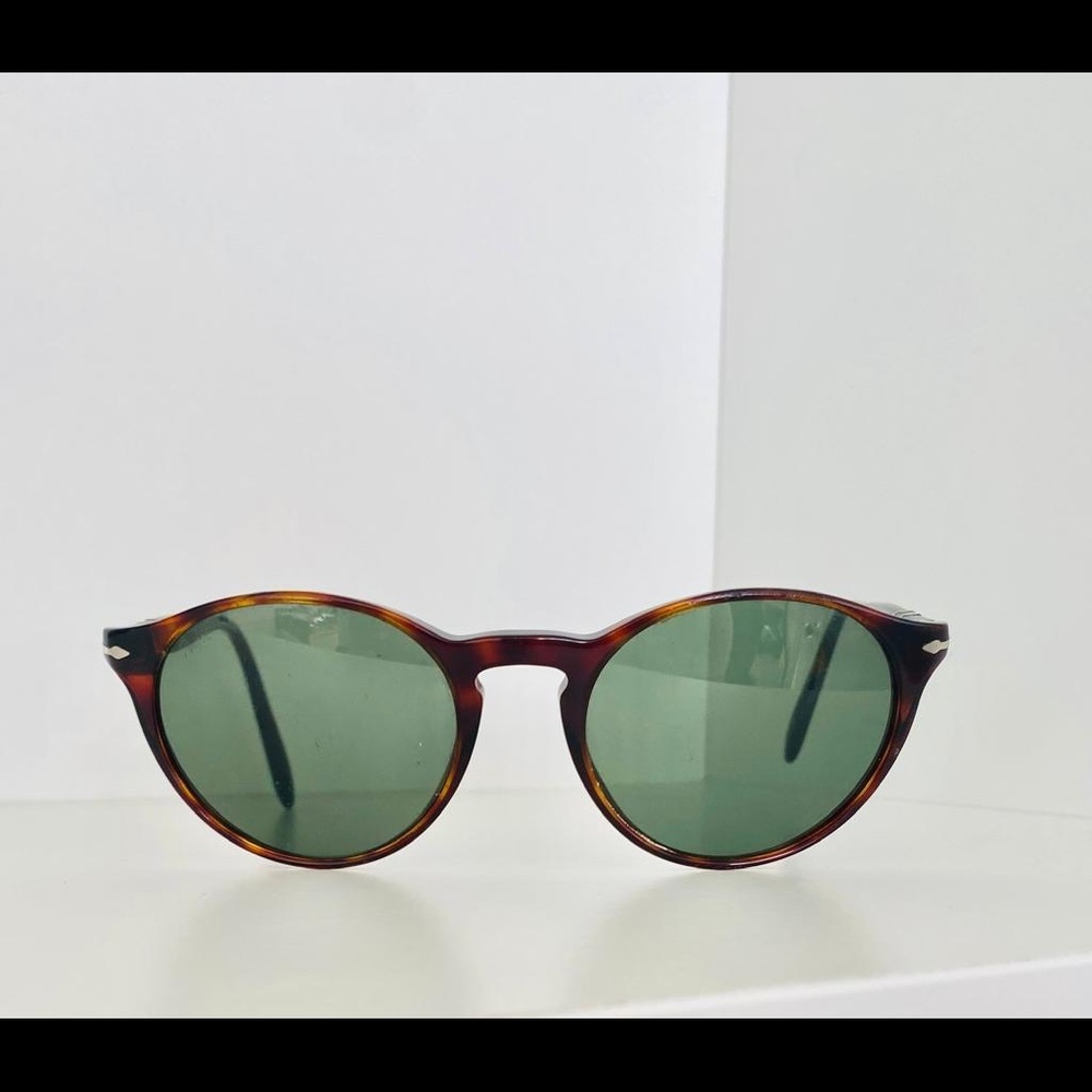 Sunglass Bundle - Picture 15 of 16